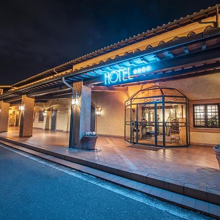 Hotel Boccaccio Calcinaia Eksteriør billede