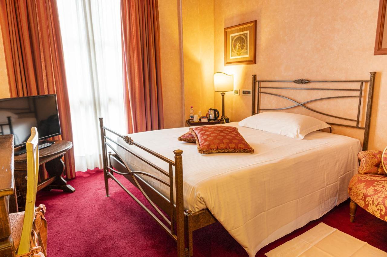 Hotel Boccaccio Calcinaia Eksteriør billede