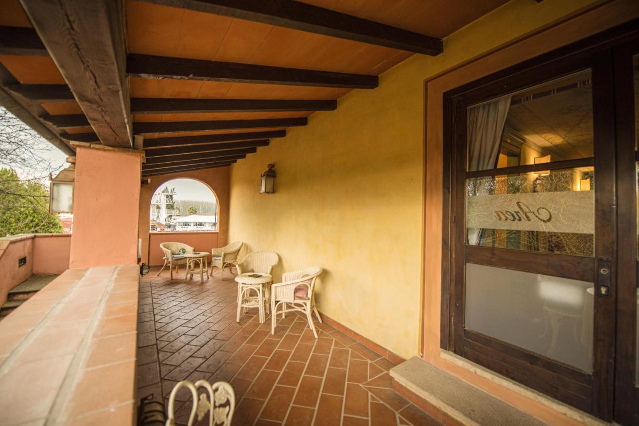 Hotel Boccaccio Calcinaia Eksteriør billede