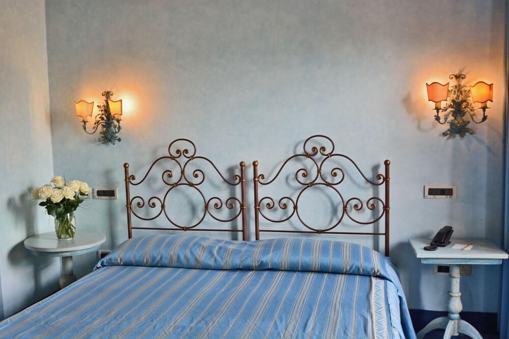 Hotel Boccaccio Calcinaia Eksteriør billede