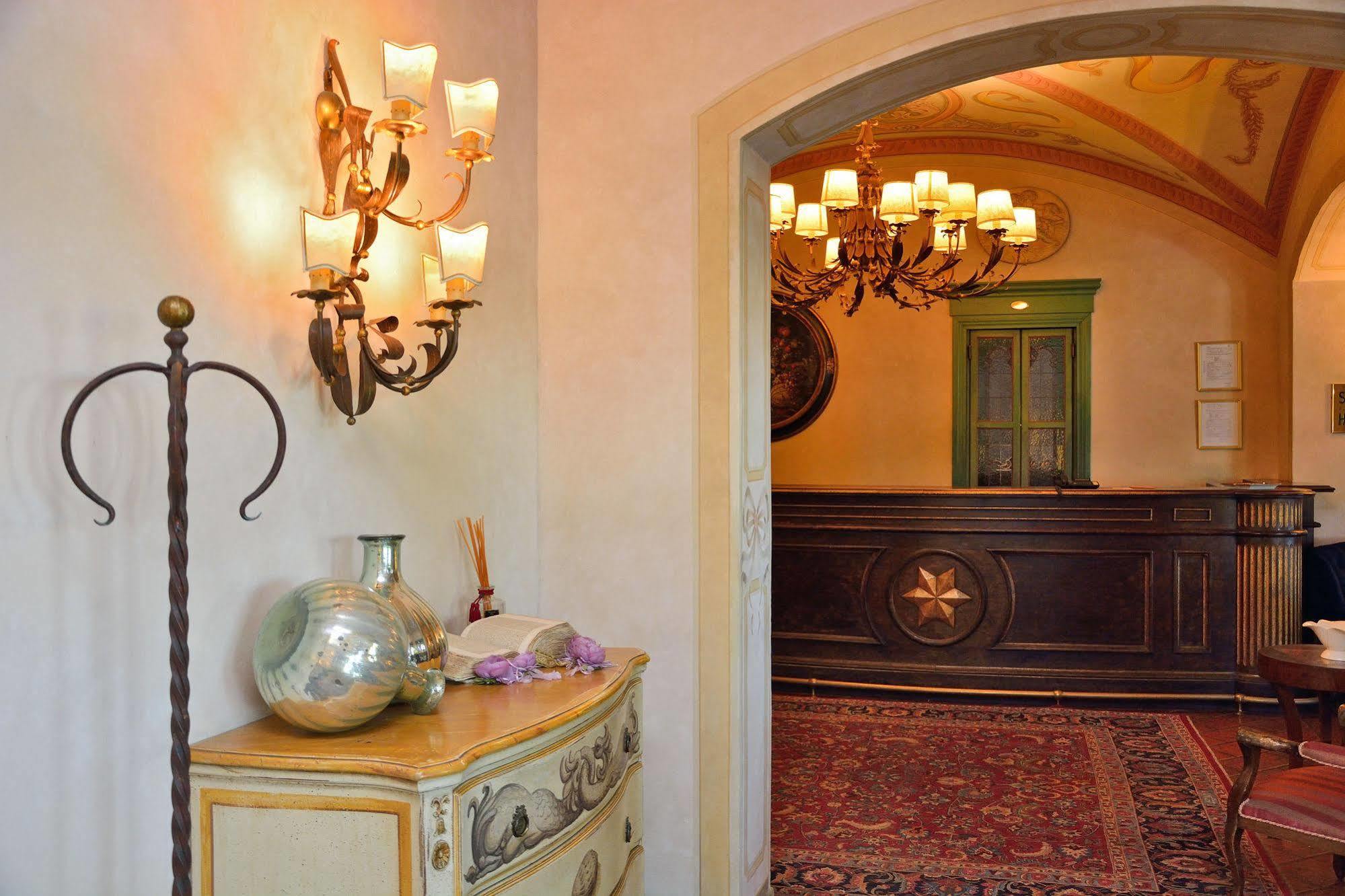 Hotel Boccaccio Calcinaia Eksteriør billede